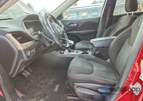 2016 Jeep Cherokee Latitude z USA, uszkodzony, nr VIN 1C4PJMCB8GW236208